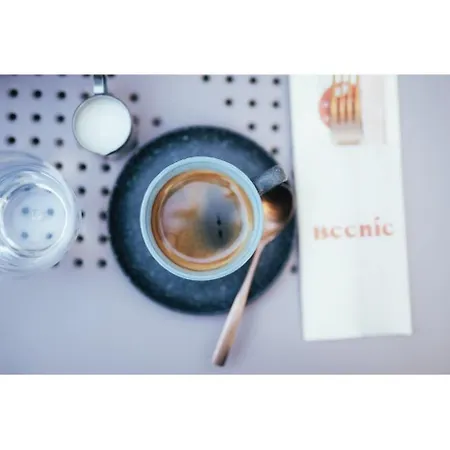 Beenie 1 *
